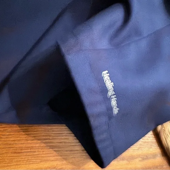 Beyond yoga scub tunic top navy size XS - Picture 5 of 5